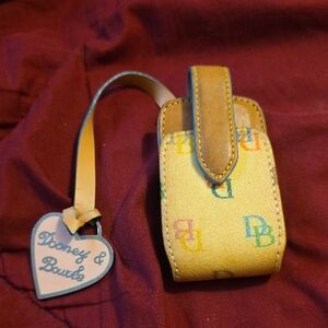VINTAGE DOONEY & BOURKE YELLOW I-POD OR MUSIC DEVICE CASE